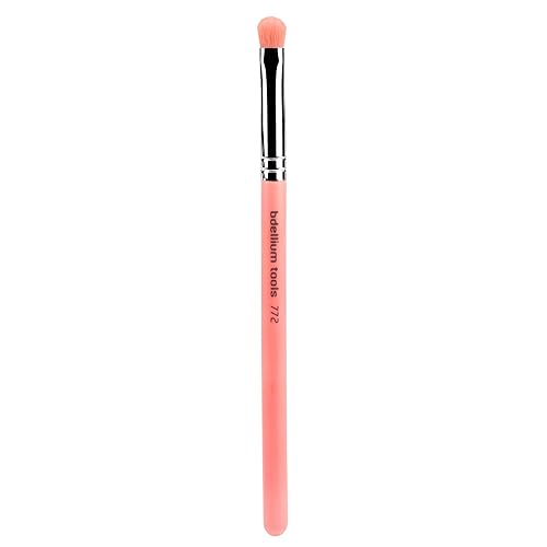 Bdellium Tools Professional Makeup Brush - Pink Bambu Series 772 Small Shader - With Soft Synthetic Fibers, For Precise & Quick Shading (Pink, 1pc)