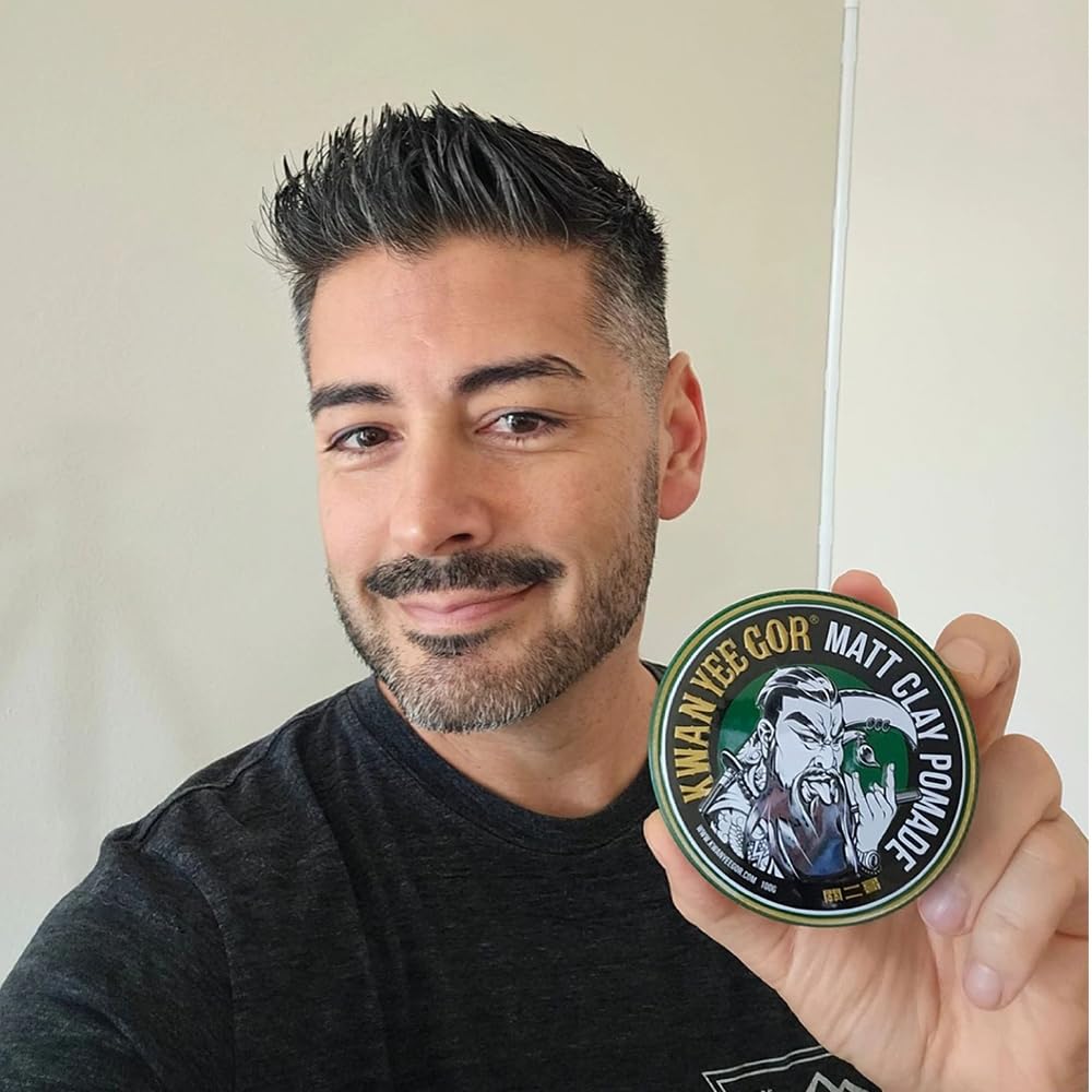 KWAN YEE GOR Matte Hair Clay Pomade for Men - 24H Strong Hold & Water-Based | German Formula | No White Residue, Easy Wash | Beeswax & Kaolin Clay |