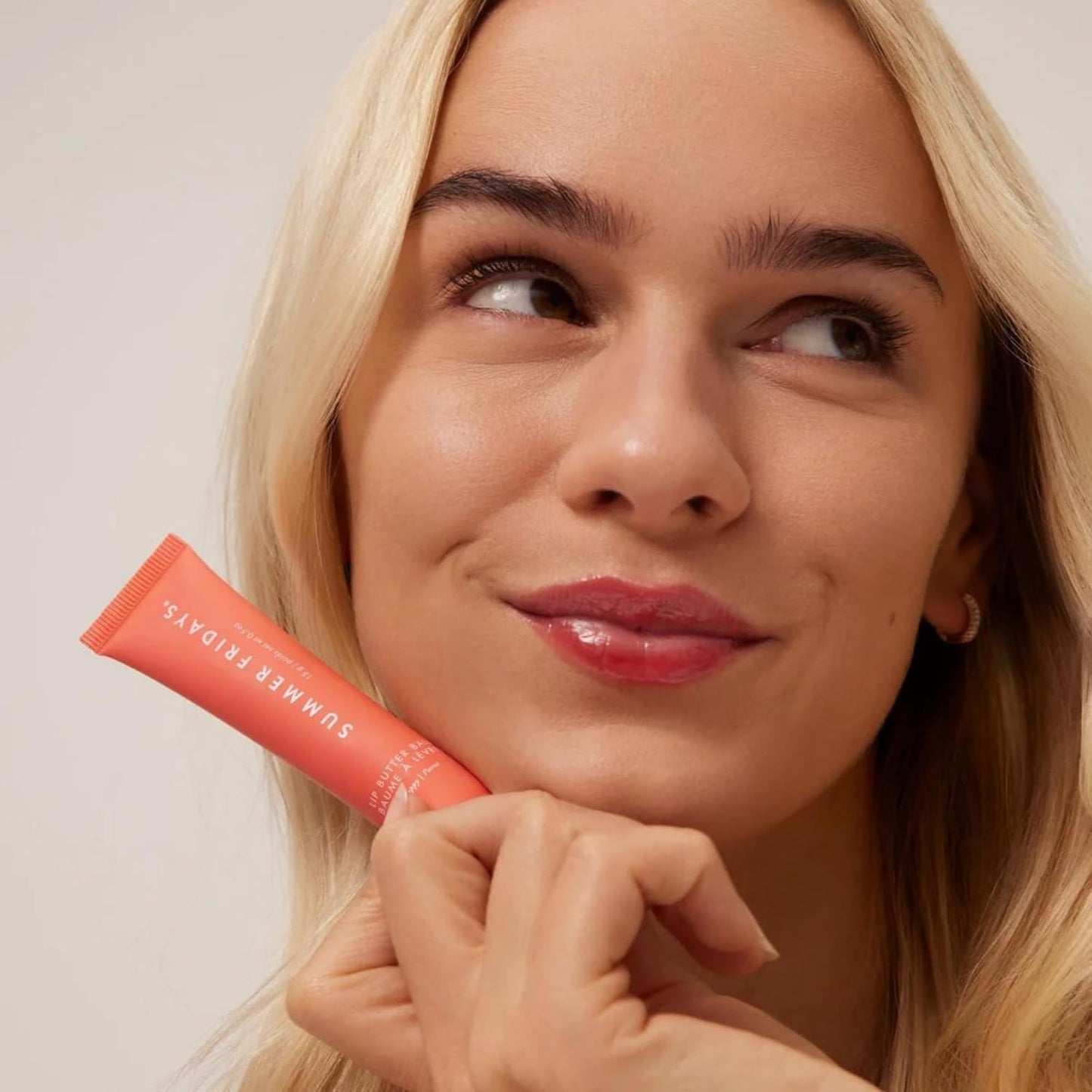 Summer Fridays Lip Butter Balm - Moisturizing Lip Gloss for Instant Shine + Sheer Color - With Nourishing Shea Butter - Everyday Makeup + Skin Care