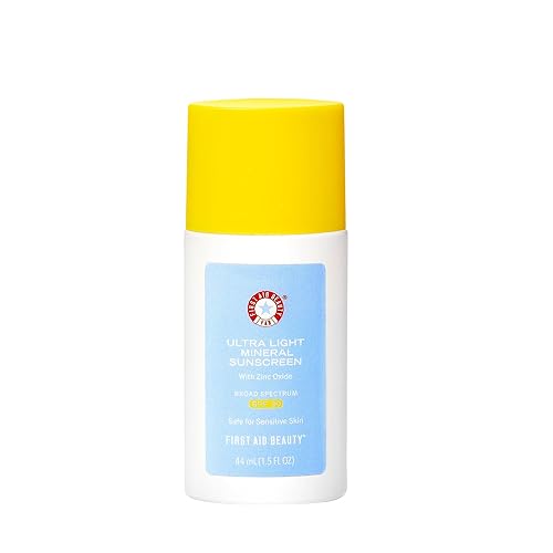 First Aid Beauty - Weightless Liquid Mineral Sunscreen with Zinc Oxide Broad Spectrum SPF 30, Luxuriously Light Ultra Sheer Tint for Everyday Use