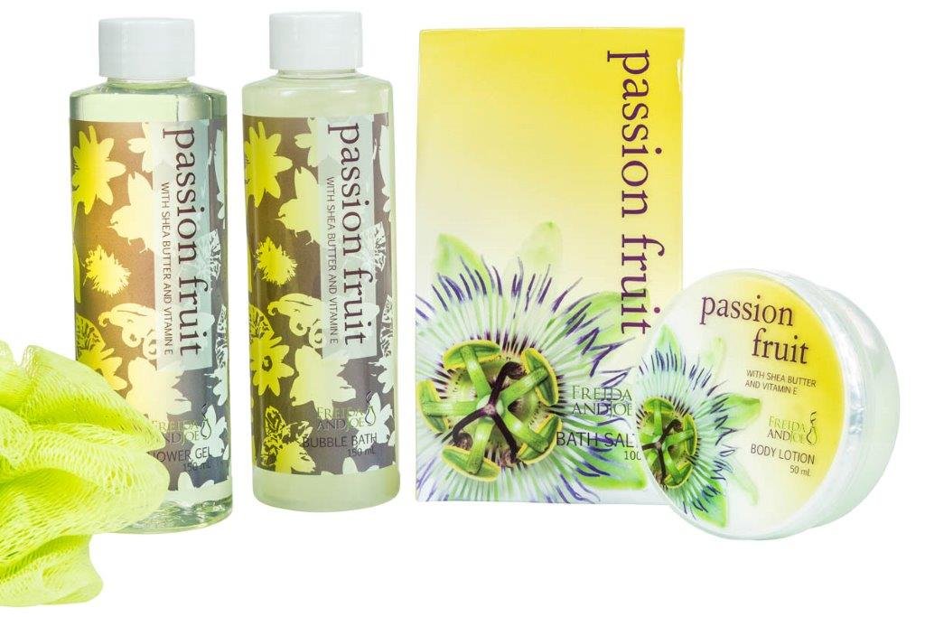 Home Spa Bath Basket Passion Fruit Fragrance Bath & Body Set For Women Contains Shower Gel, Bubble Bath, Body Lotion, Bath Salt in Green Tub Gift