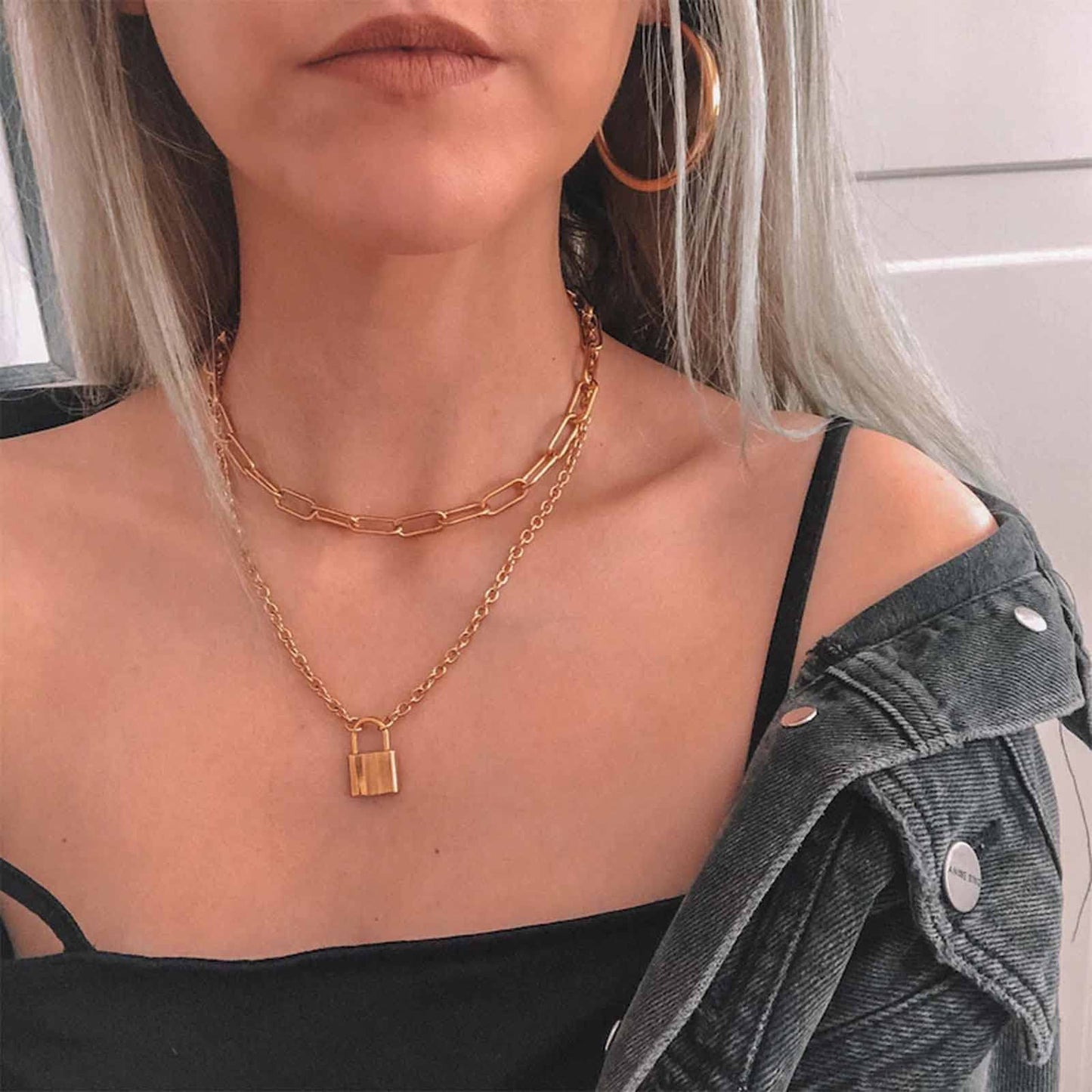 Yheakne Punk Layered Lock Choker Necklace Gold Padlock Pendant Necklace Chunky Paper Clip Chain Necklace Vintage Statement Necklace Chain Jewelry