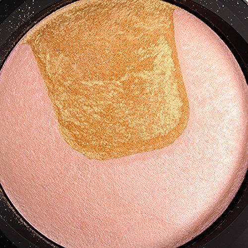 Mac Mineralize Skinfinish, Centre of Attention, Divine Night Collection