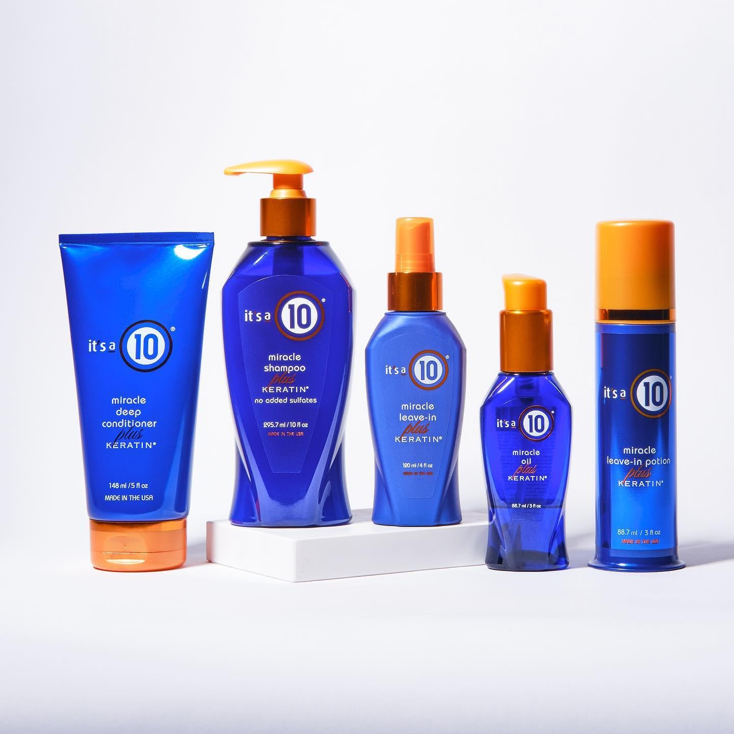 It's a 10 Haircare Miracle Leave-In Plus Keratin Travel Set - 1 x 60 ml Shampoo 1 x Miracle Leave-in 1 x Deep Conditioner
