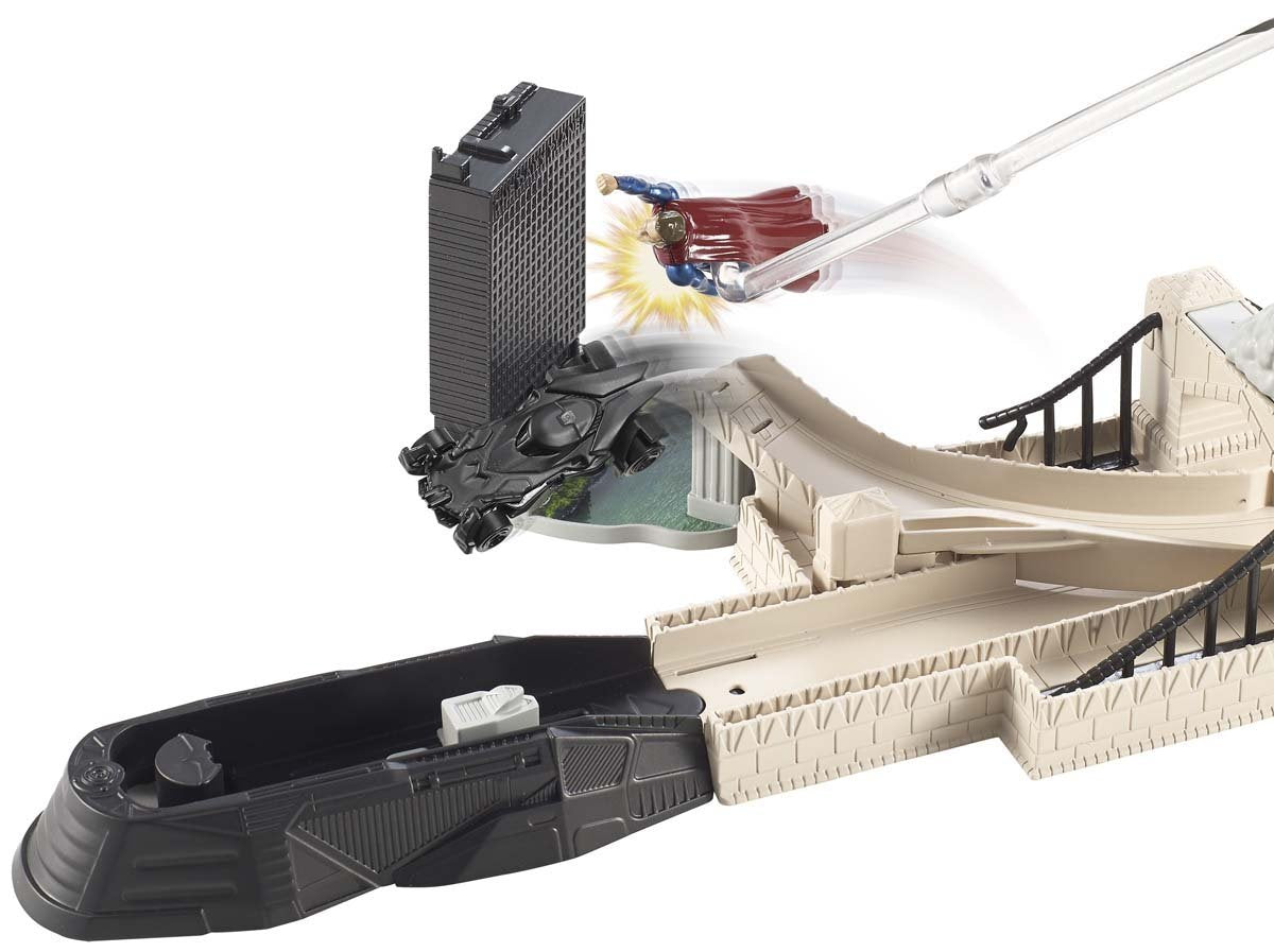 Hot Wheels Batman vs Superman: Dawn of Justice Track Set