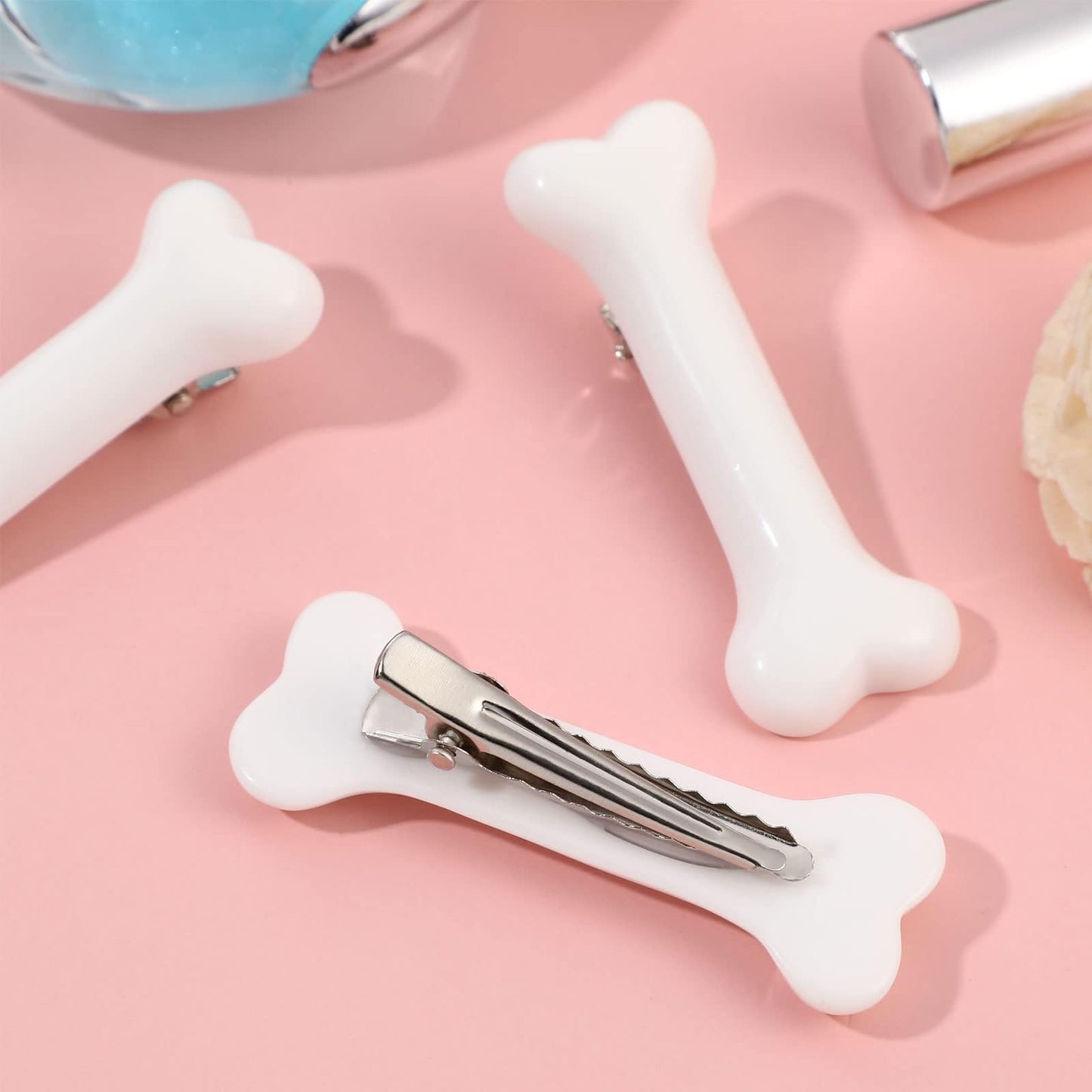 Beaupretty Halloween White Dog Bone Hair Clips,Artificial Dog Bone Hairpins Alligator Barrettes Christmas Hair Accessories for Kids Girls,4pcs