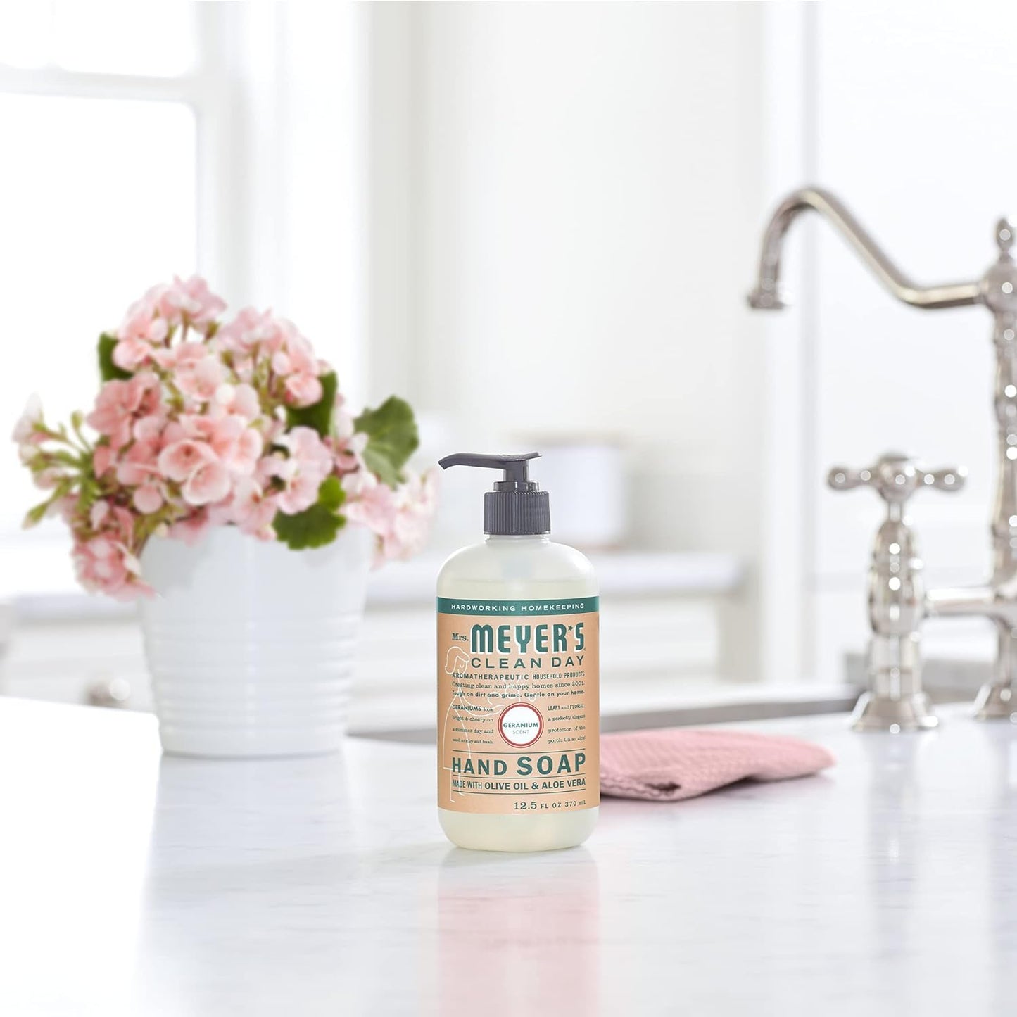 Mrs. MEYER'S Clean Day Liquid Hand Soap Geranium 12.5 Fl Oz (Pack of 1) Beauty & Personal Care Mrs. MEYER'S
