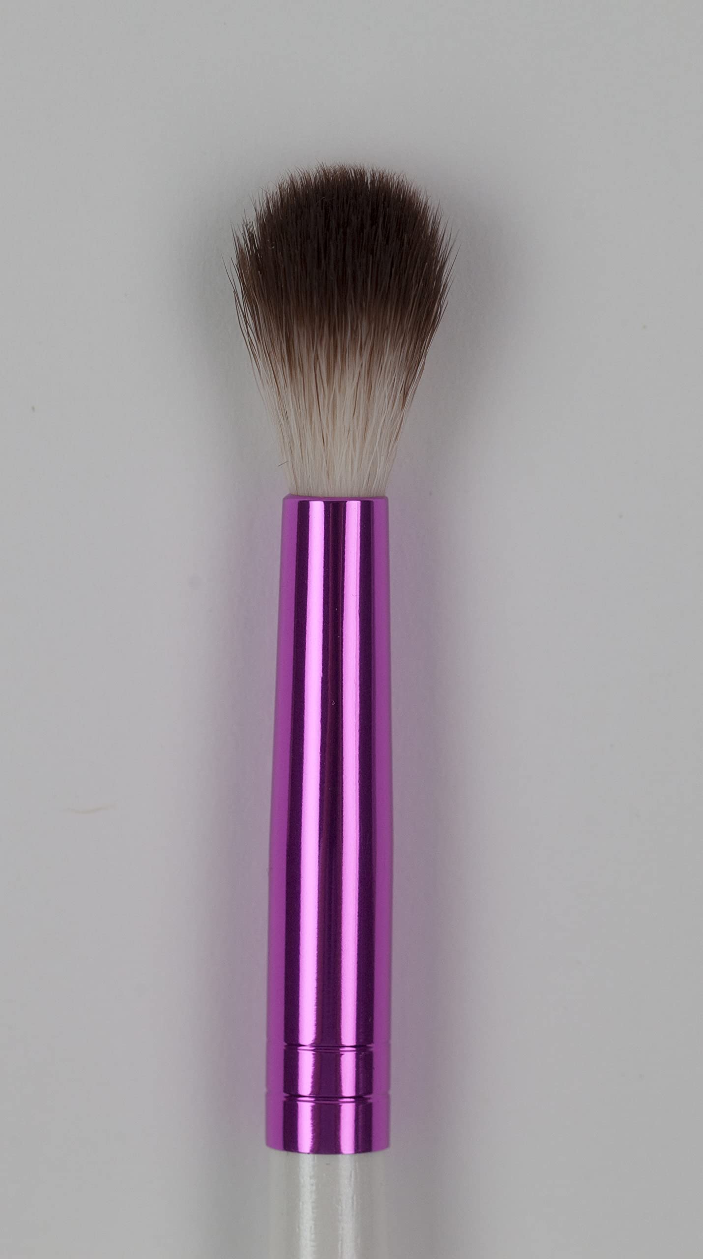Kiss Ruby Kisses Make-Up Brush Eyeshadow Tapered