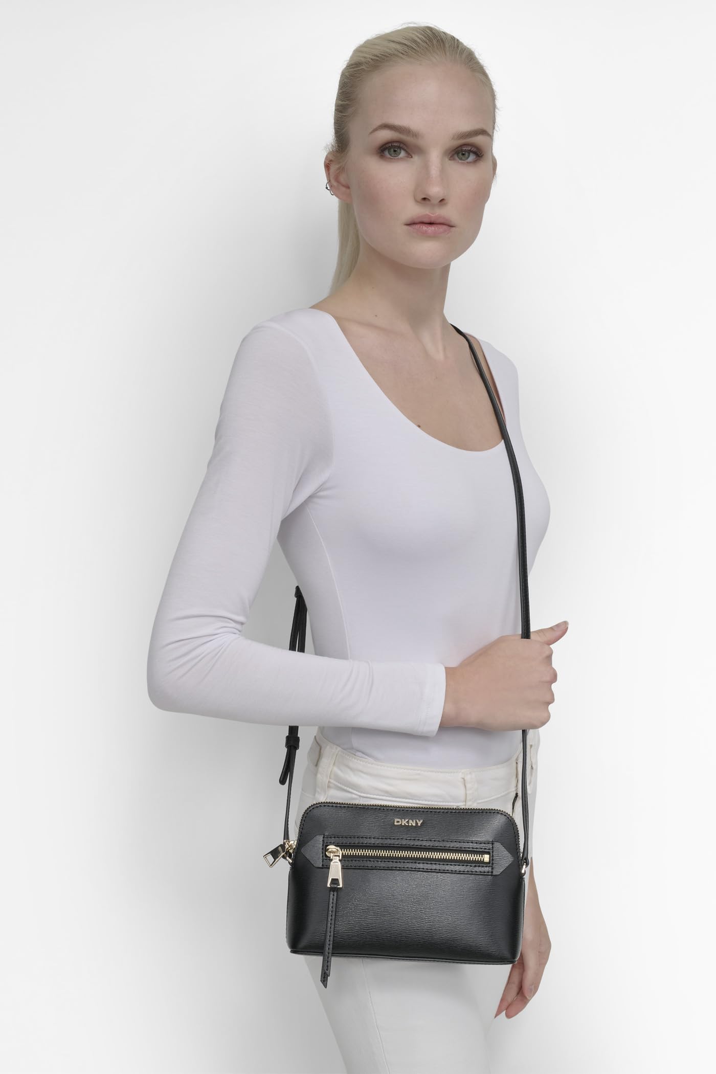 DKNY Women's Bryant AVE TZ Demi Crossbody Handbag, BLK/Gold