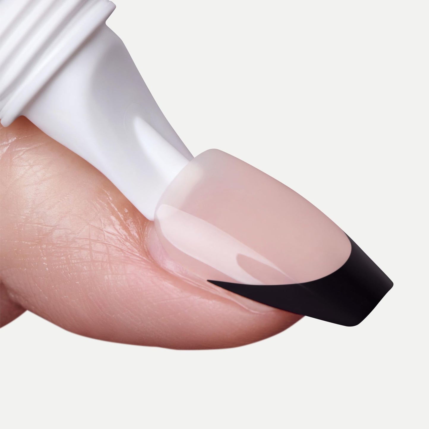 Kiss Glue OFF Instant Press On Nails & Nail Glue Remover with Chisel Tip, No Damage To Natural Nails, Castor Oil and Pro Vitamin B, 13.5 mL (0.45 fl Beauty & Personal Care KISS