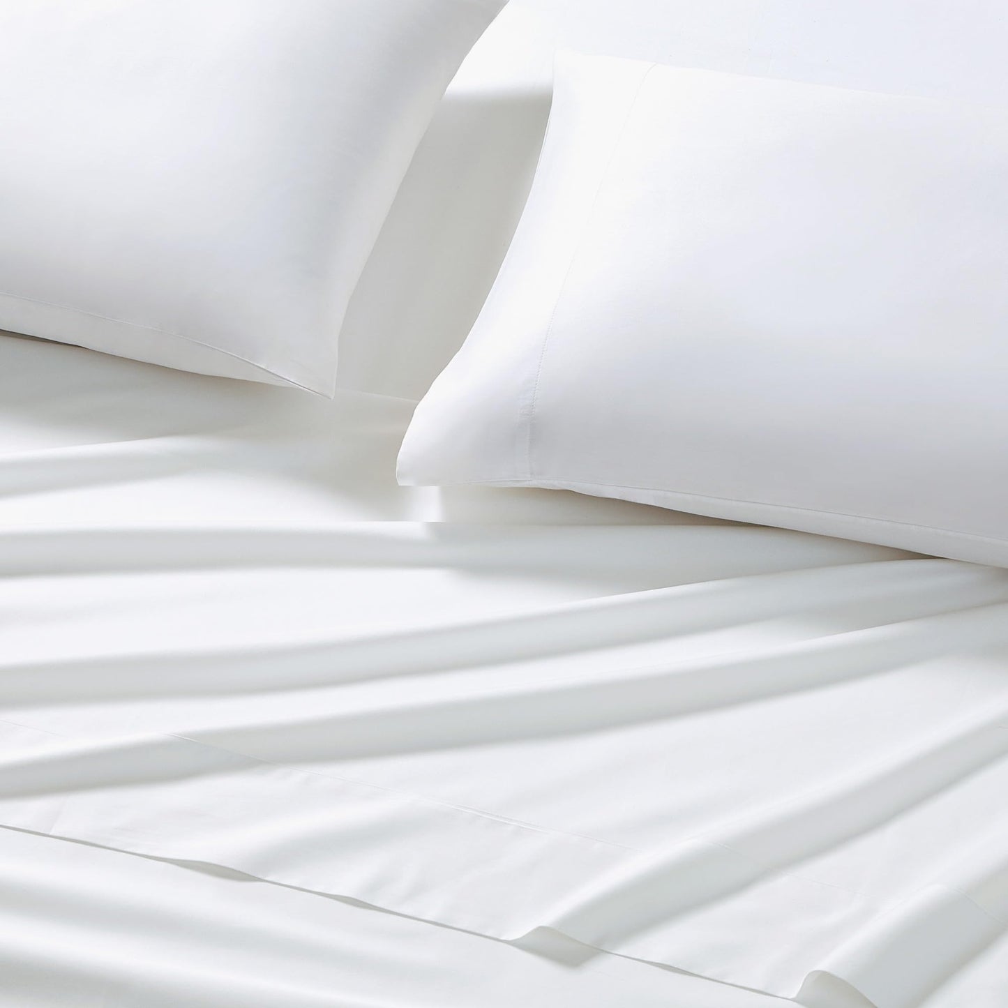 DKNY Queen Sheet Set, 4 Piece Bed Sheets, 100% Cotton Sateen 425 TC, 1 Flat Sheet, 1 Fitted, 2 Pillowcases, Bright White