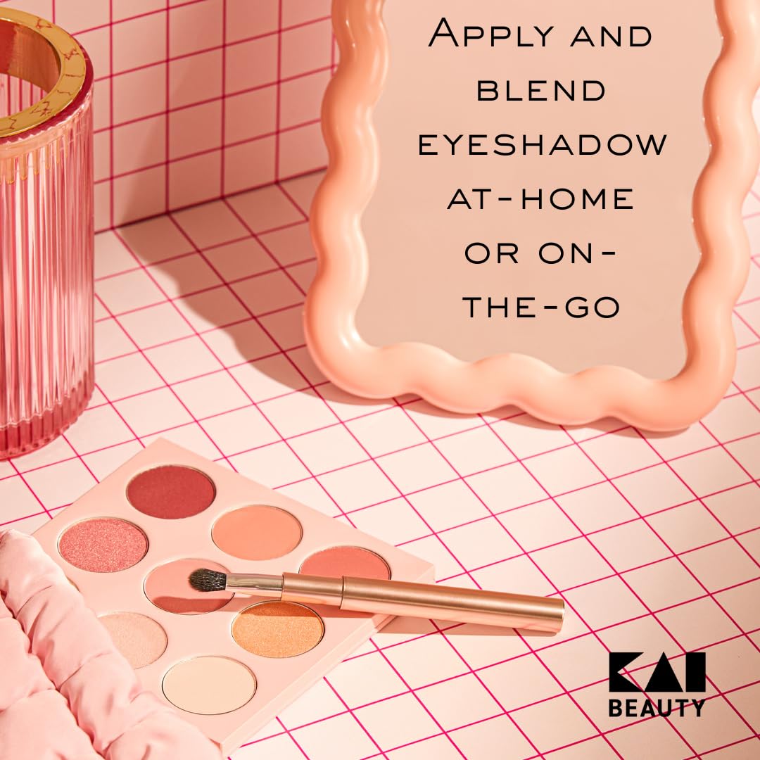 Kai Mini Maru On-the-Go Compact Eyeshadow Blending Brush, Soft Bristle Blending Brush for Effortless Shadow Diffusion, Travel Makeup Brush