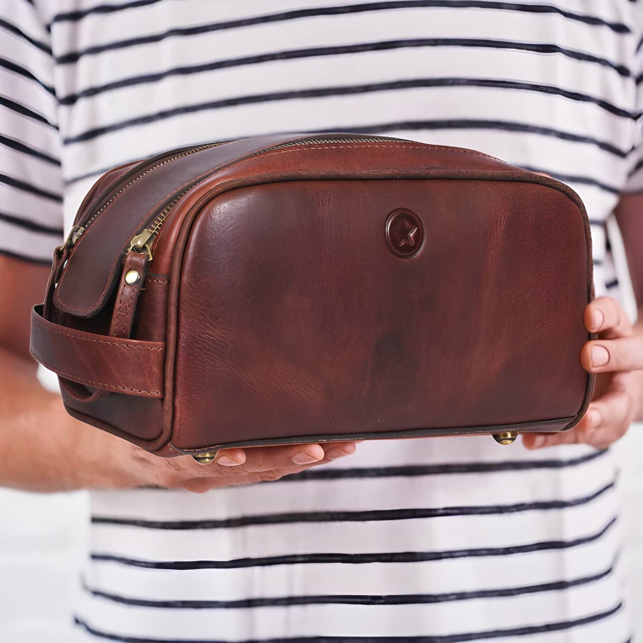 10" Premium Leather Toiletry Travel Pouch With Waterproof Lining | King-Size Handcrafted Vintage Dopp - Kit By Aaron Leather Goods (Dark Brown) Beauty and Personal Care AARON LEATHER GOODS VENDIMIA ESTILO