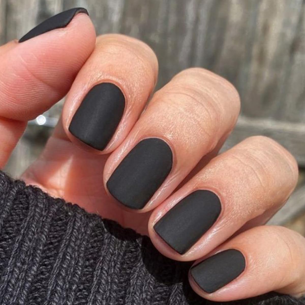 GLAMERMAID Extra Short Press on Nails 24PCS, Black Velvet Fall Gel Glue on Nails, Glossy Round Reusable UV Finish Fake Nails Acrylic False Nails