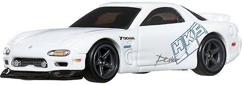 Hot Wheels Cars, Premium Fast & Furious 1:64 Scale Die-Cast Car for Collectors Inspired by Fast & Furious Movie Franchise