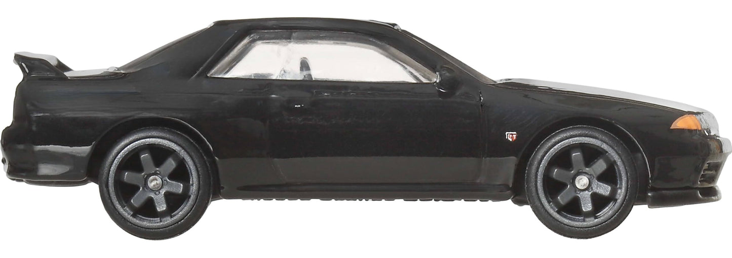 Hot Wheels Cars, Premium Fast & Furious 1:64 Scale Die-Cast Car for Collectors Inspired by Fast & Furious Movie Franchise