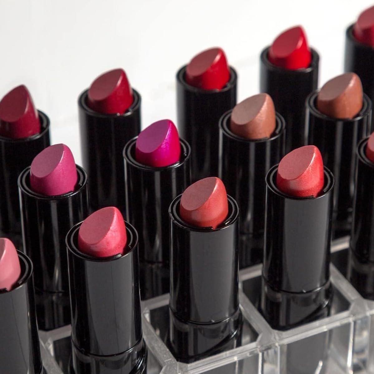 wet n wild Silk Finish Lipstick, Hydrating Rich Buildable Lip Color, Formulated with Vitamins A,E, & Macadamia for Ultimate Hydration, Cruelty-Free &