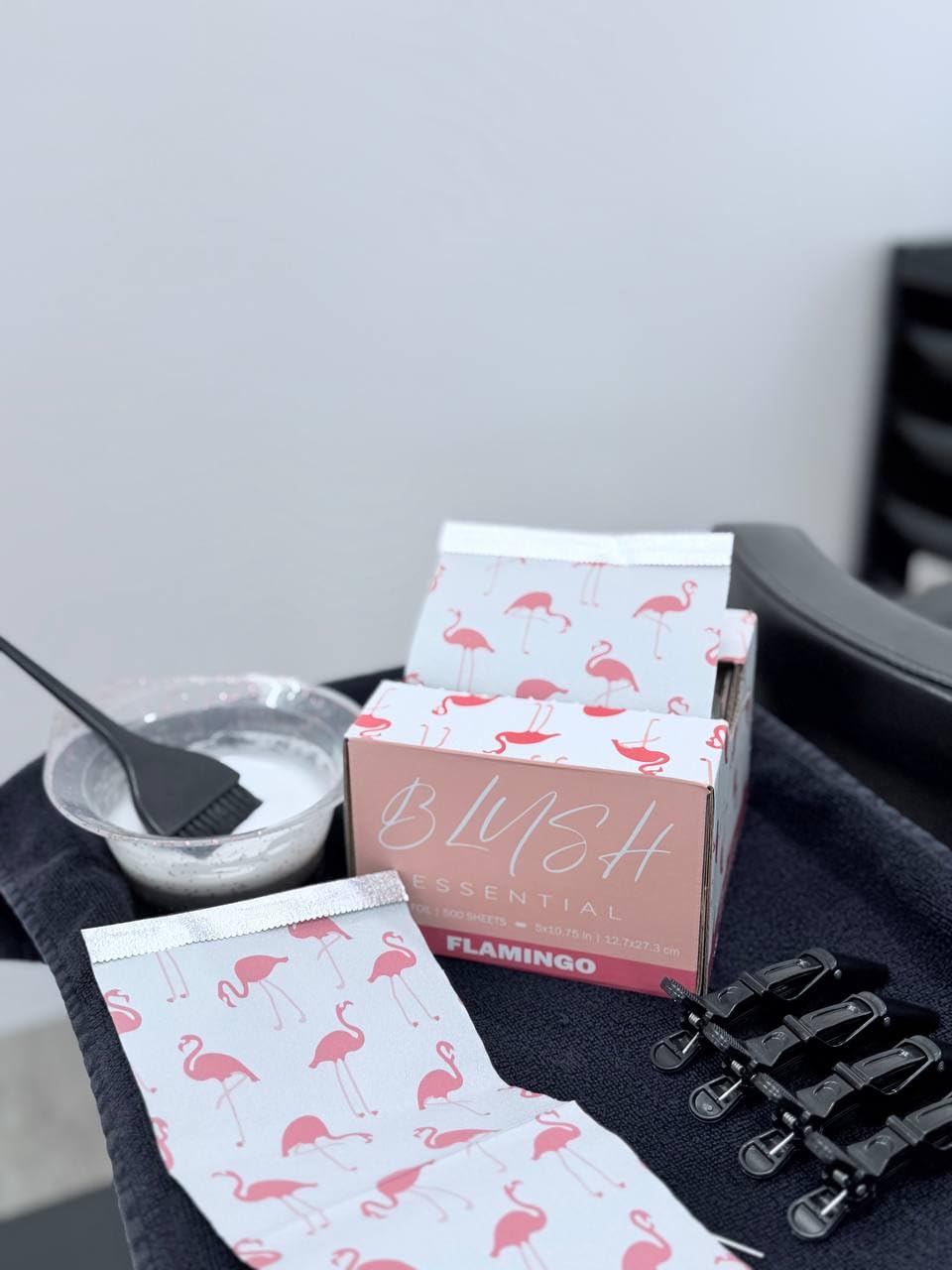 Flamingo Design Hair Salon Pop Up Foils, Aluminum Foil Sheets for Highlighting and Coloring, Salon Hair Foils, 5"x10.75", 500 Foil Sheets