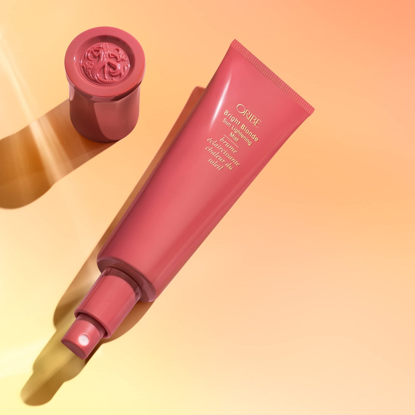 Oribe Bright Blonde Sun Lightening Mist | Lightweight UV Protectant for Gradual Brightening and Reflective Shine | Enhances Color-Treated or