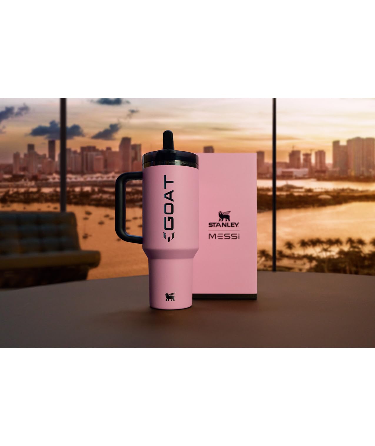 STANLEY x Messi Quencher ProTour Flip Straw Tumbler | 40 OZ