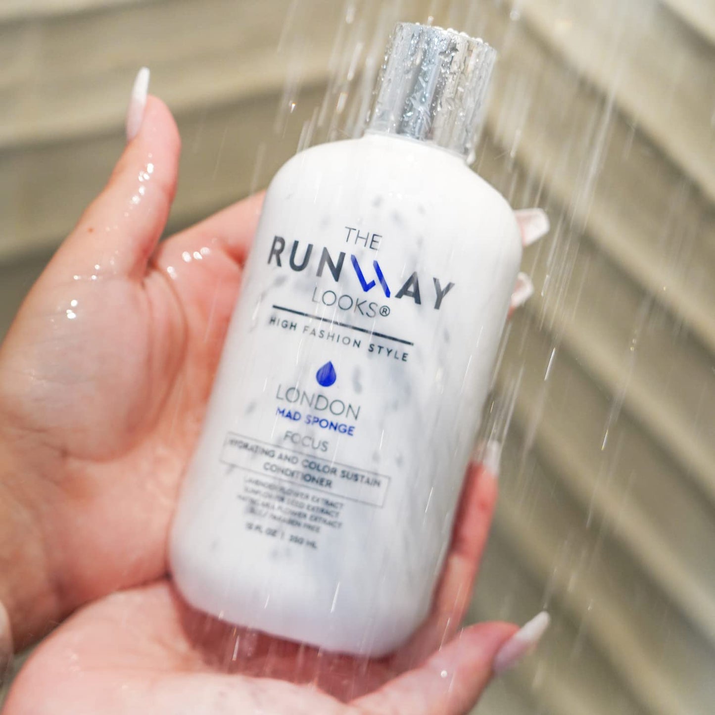 The Runway Looks London Mad Sponge Hydrating and Color-Sustain Conditioner, With Lavender & Sunflower Seed Extract, Renews Moisture For Healthy Hair