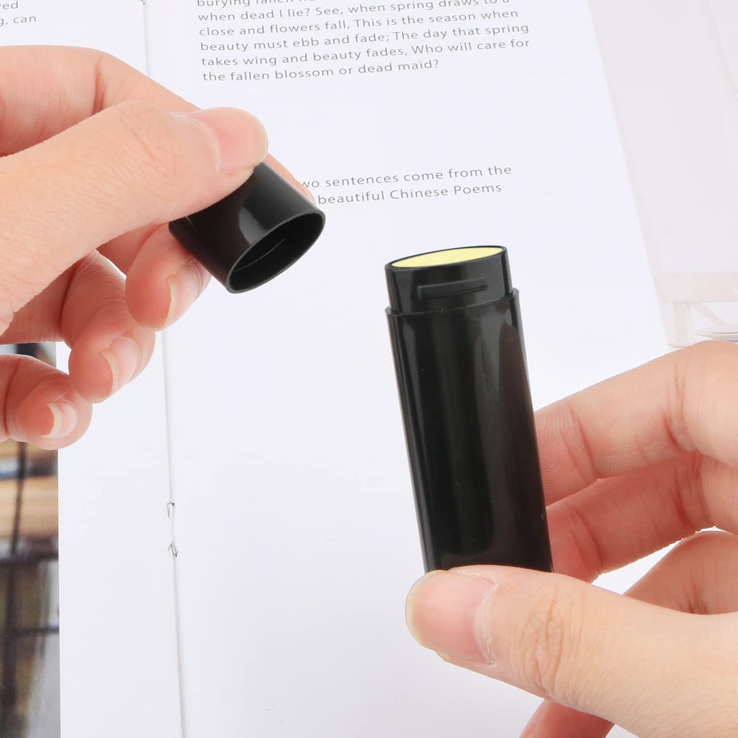 20Pcs 5g Oval Lip Balm Containers Empty Refillable Plastic DIY Lipstick Lip Gloss Tubes Holder Chapstick Tube Crayon Pipe Bottle Case (black)