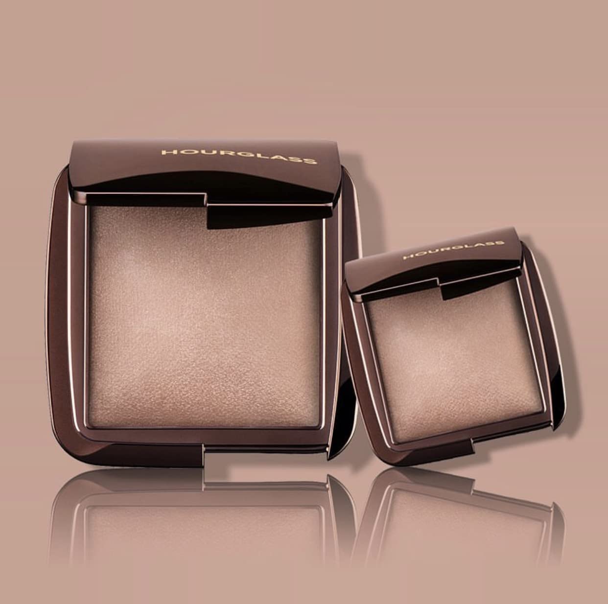 Hourglass Ambient Lighting Finishing Powder. Ethereal Light Shade Highlighting Powder (0.35 ounce).