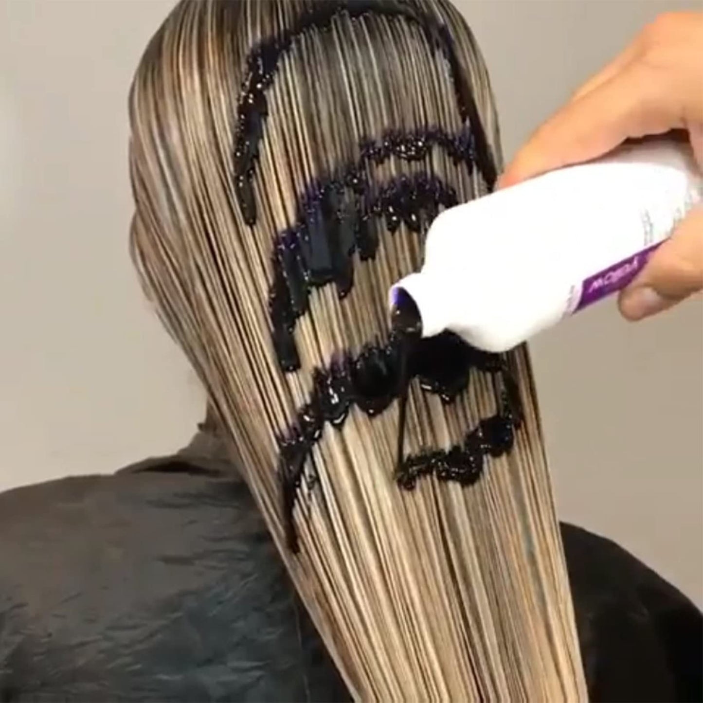 Fanola No Yellow Purple Shampoo - Purple Color Depositing Shampoo for Blondes, Bleached & Grey Hair - Formulated with Violet Pigment to Remove Brassy