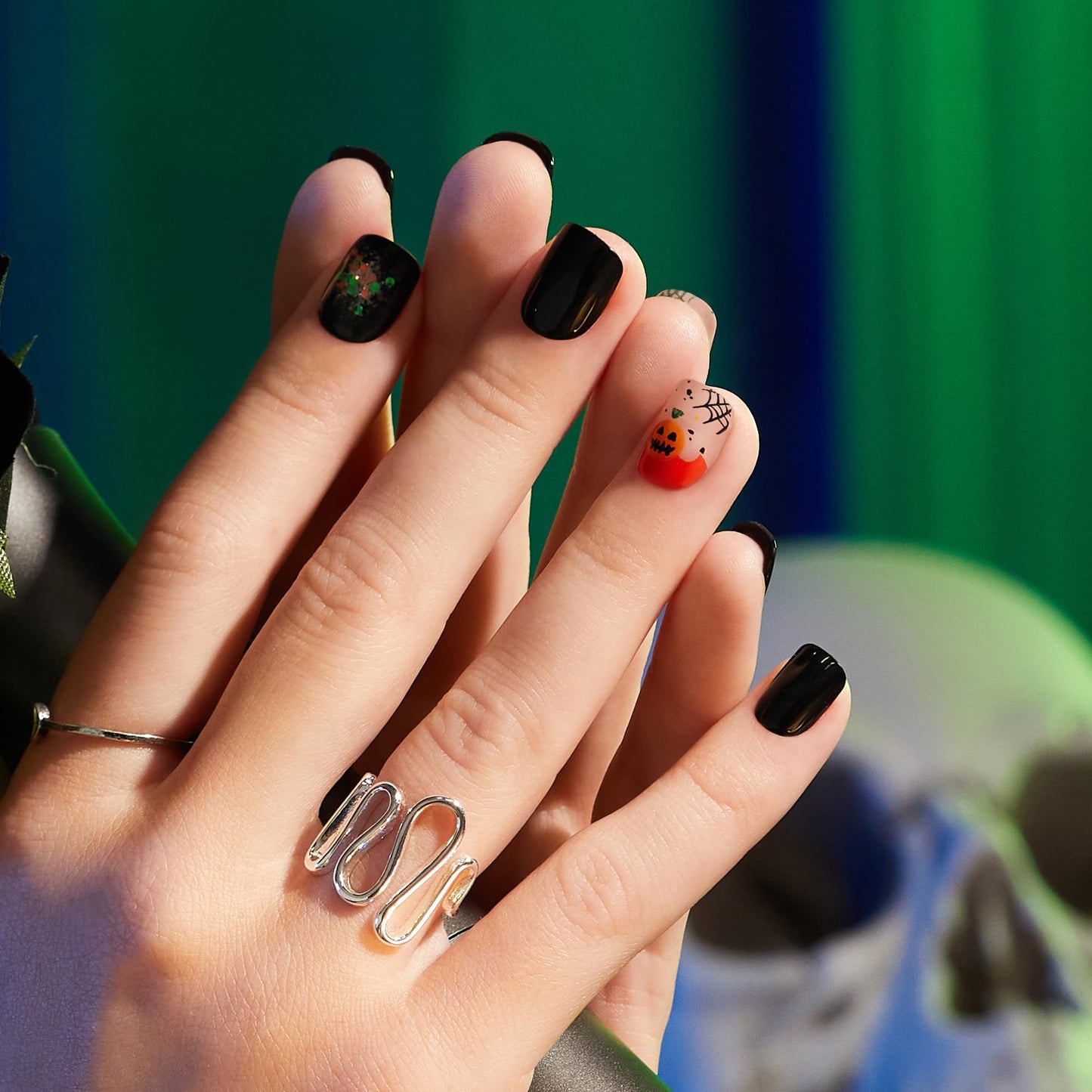 KISS imPRESS Press-On Manicure Halloween, Black, Short Length, Square Shape, PureFit Technology, Chip Proof, Smudge Proof, Waterproof, Prep Pad, Mini Beauty & Personal Care imPRESS