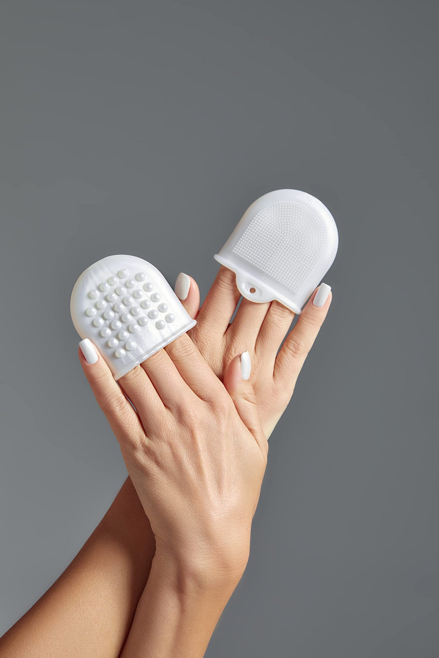 2 Mini Gloves Mini Glow Soft Silicone Facial Cleansing Brush and Face Massager Luxury Skincare Gift (Pink)