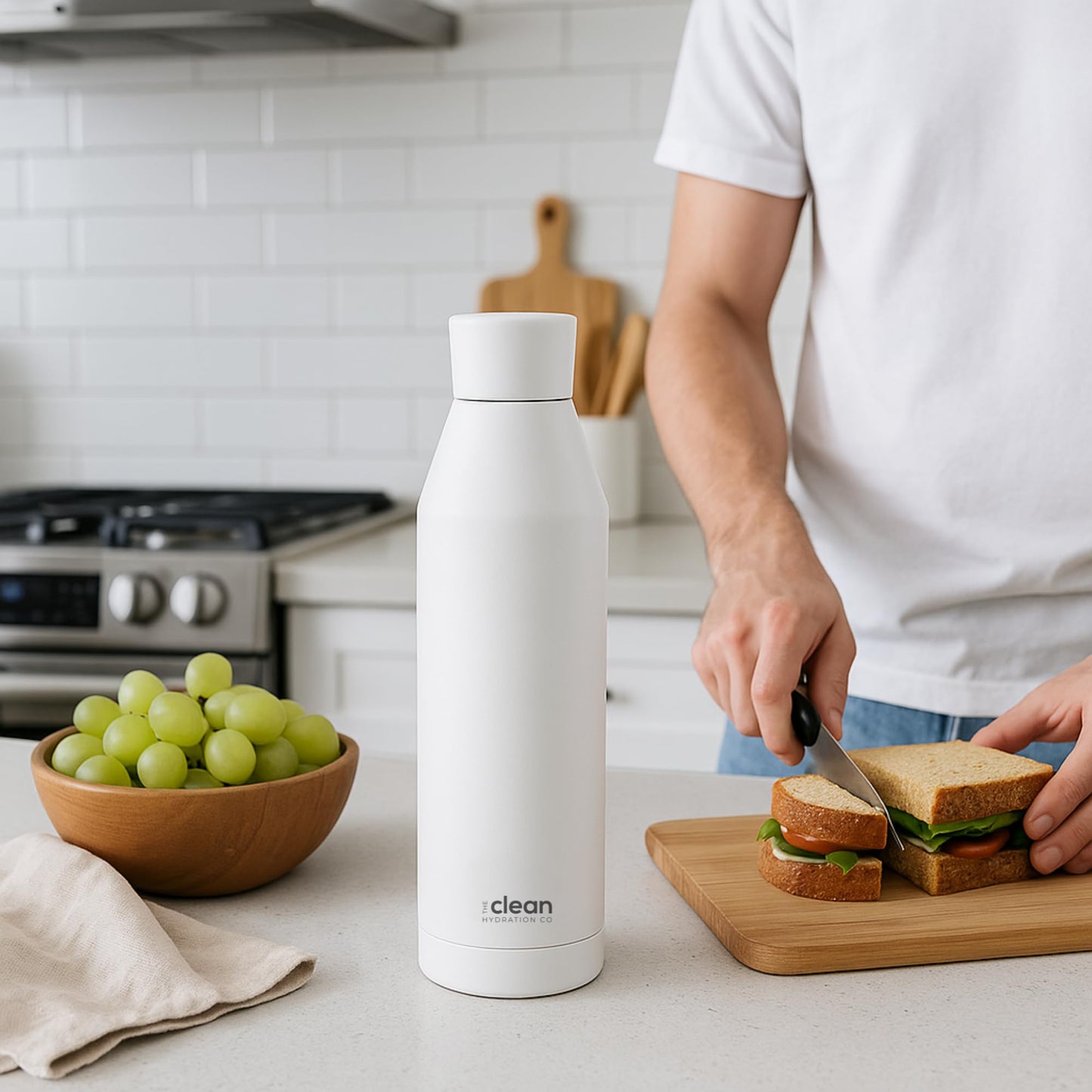 The Clean Hydration Co, Canteen 17, Easy to Clean Vacuum Insulated Stainless Steel Water Bottle with Removable Bottom Cap (White)