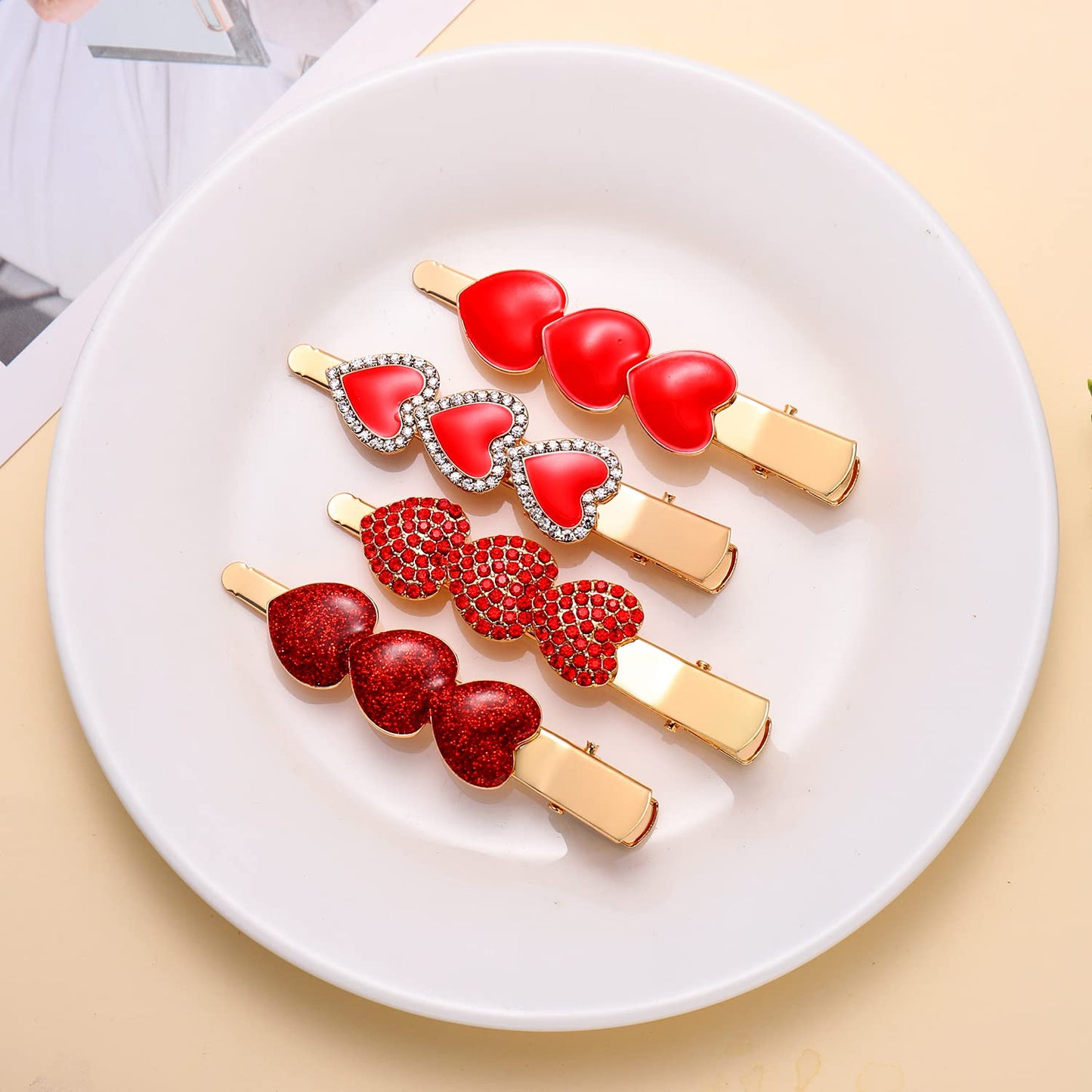 PHALIN 4PCS Valentine’s Day Hair Clips Rhinestone Heart Hairpins for Women Sweet Love Alligator Clips Barrettes Sparkling Styling Hair Accessory (4PCS