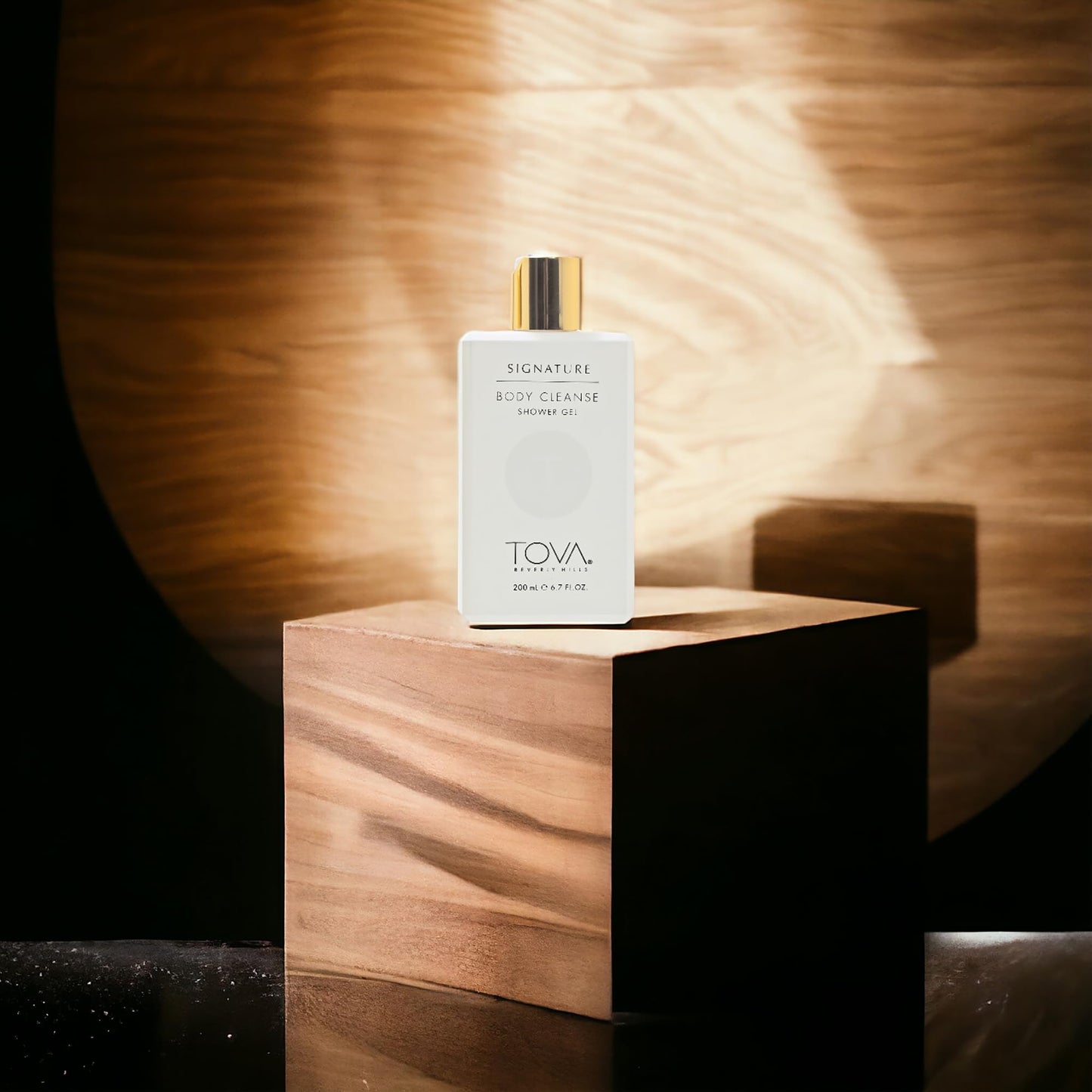 Tova Signature Shower Gel - Moisturizing Fresh & Floral Cleanser for Women - Cornflower and Sea Fennel - USA-Made and Cruelty-Free - 6.7 fl oz