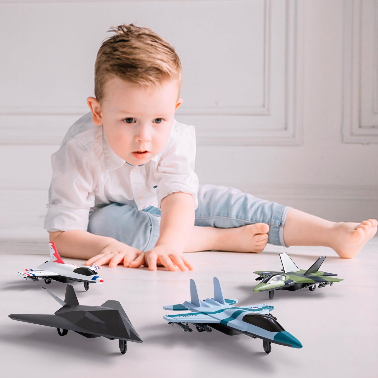 United Sates Air Force 4-Pack Toy Jet Squadron Die Cast Airplanes, Pull Back Military Fighter Jets, Diecast Air Plane Models