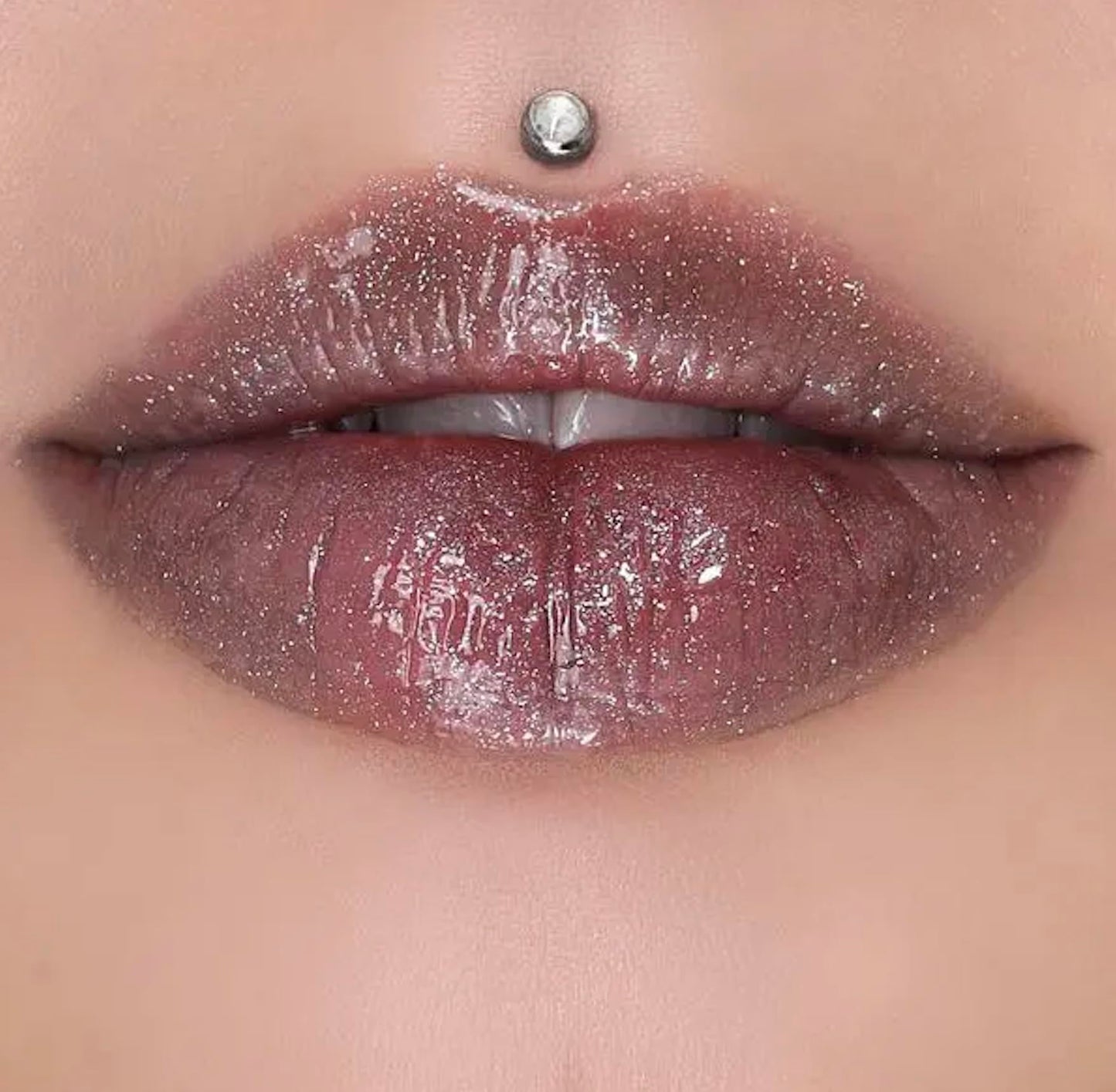 Jeffree Star Cosmetics Jeffree's High Shine Sickening The Gloss Lip Gloss - Six Feet Under