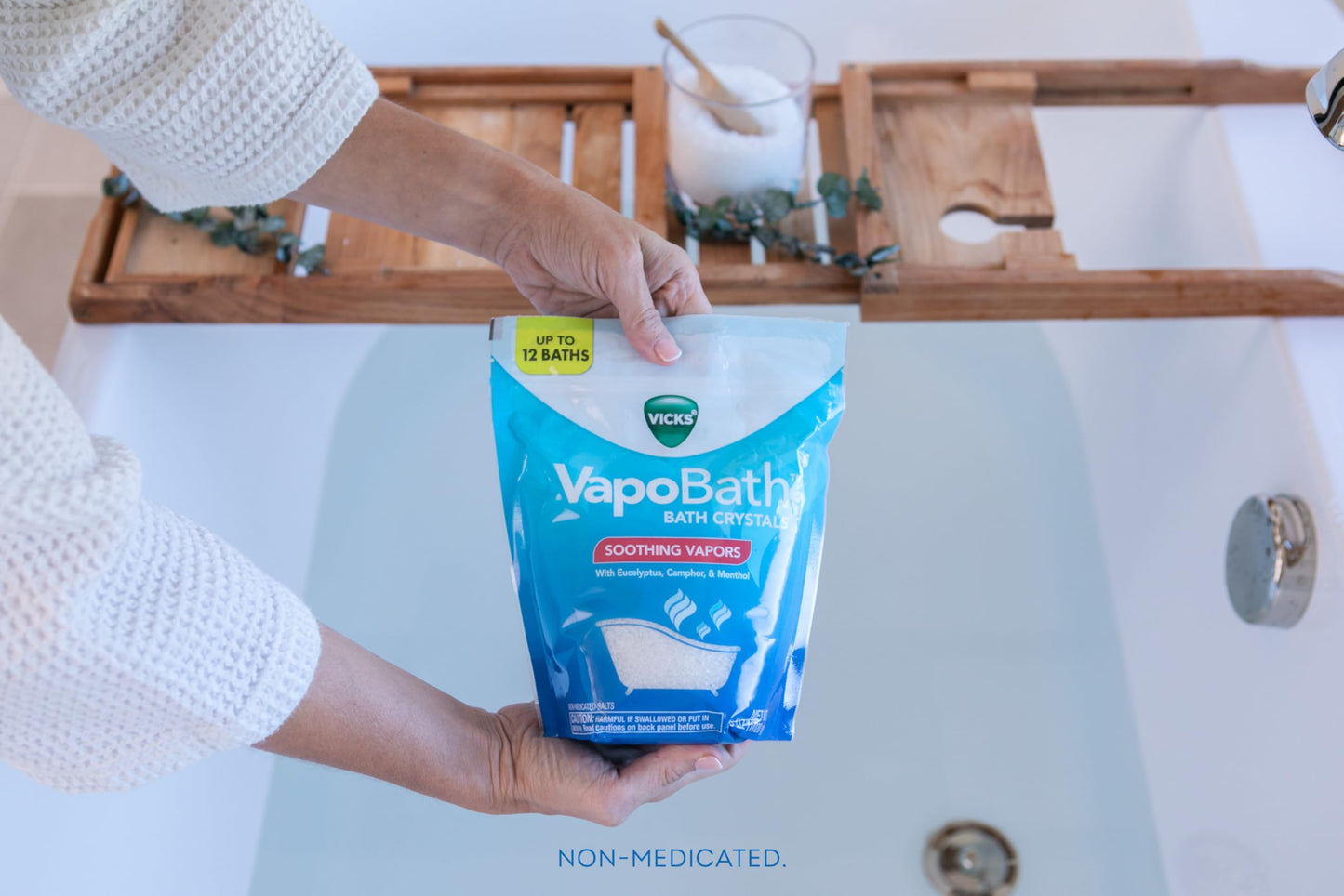 Vicks VapoBath, Bath Salts, Bath Bomb, Non-Medicated Bath Crystals, Comforting Vicks Vapors, Vapor Bath, Aromatherapy with Eucalyptus and Menthol…