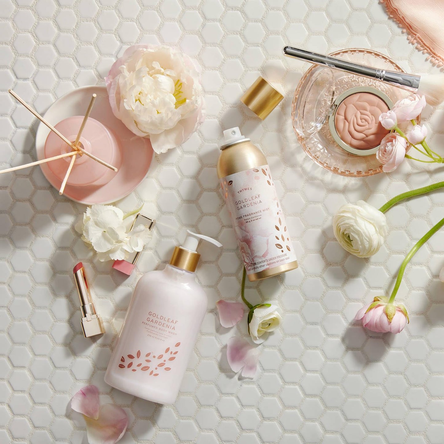 Thymes Moisturizing Body Wash with Pump - Body Soap - Bath Products - Skin Care - Liquid Soap with Notes of Gardenia, Rose, Jasmine, Amber, Patchouli