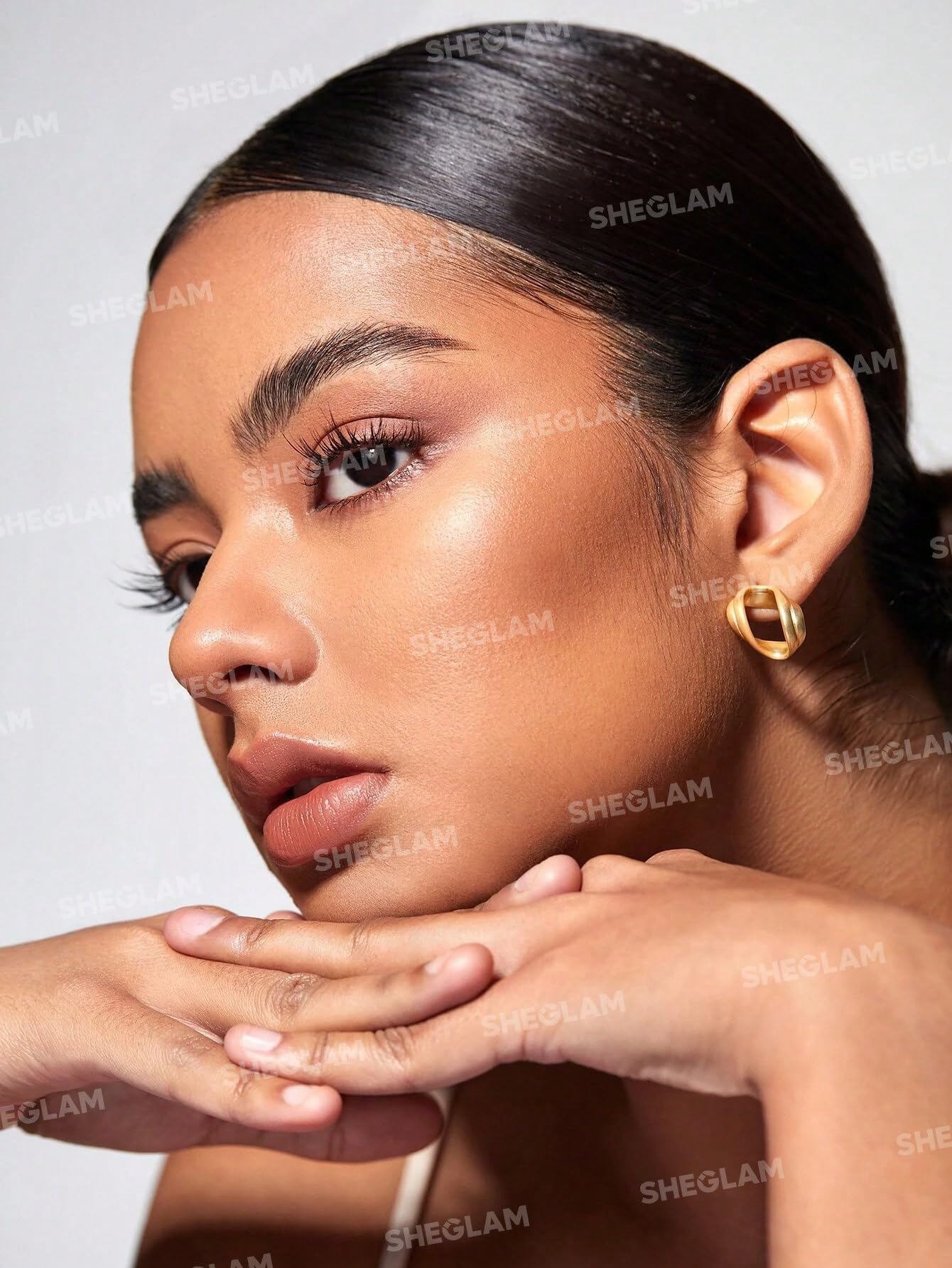 SHEGLAM Snatch 'n' Define Cream Contour Stick Long Lasting Highly Pigmented Sweat Proof Face Bronzer Makeup - Terracotta Beauty and Personal Care SHEGLAM