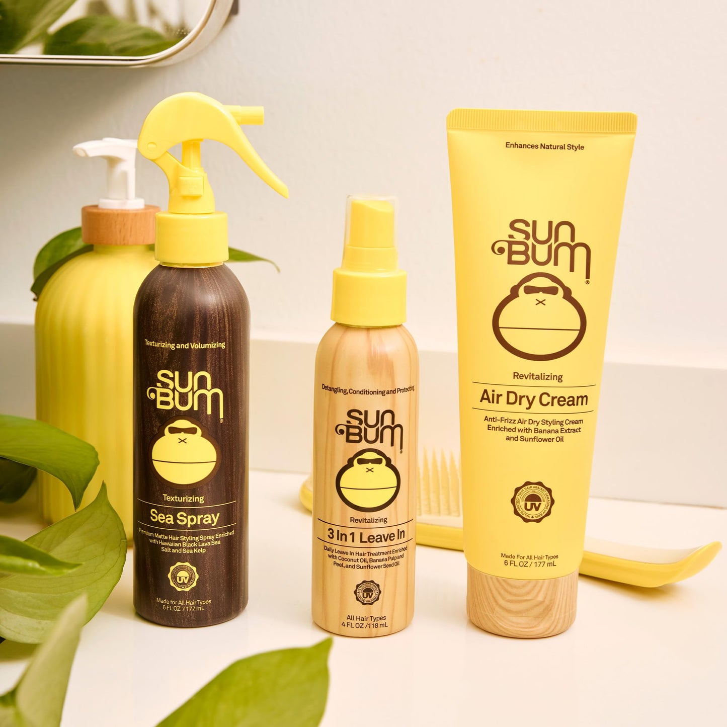Sun Bum Revitalizing Air Dry Cream - Anti Frizz Styling Cream with Banana Extract and Sunflower Oil - Vegan - Without Parabens - UV Protecting - Helps