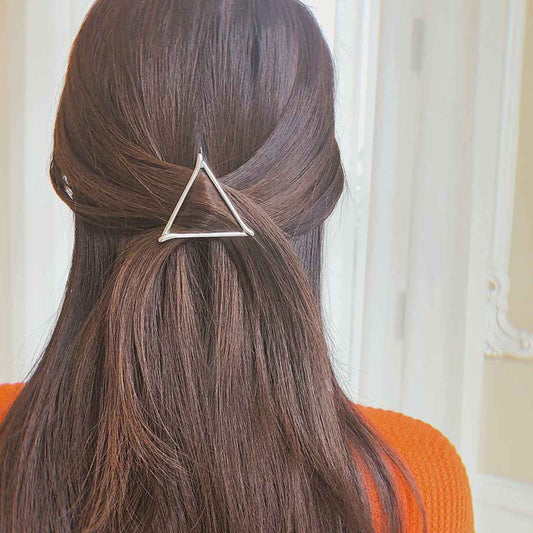 Yheakne Boho Triangle Hair Clip Barrette Metal Silver Geometry Hairpin Minimalist Hair Holder Modern Hair Accessories for Women and Gilrs (Silver