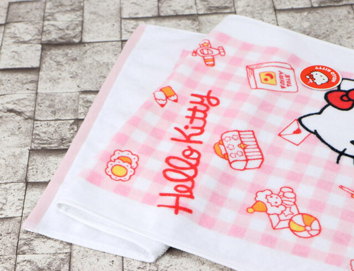 priming water Towel Set 2 pcs 31.5X15.7IN 100% Cotton for Animal Hellokitty Bath towls, Friends Character Bath Shower Pink Blue (angel1+1, Lovely1+1…