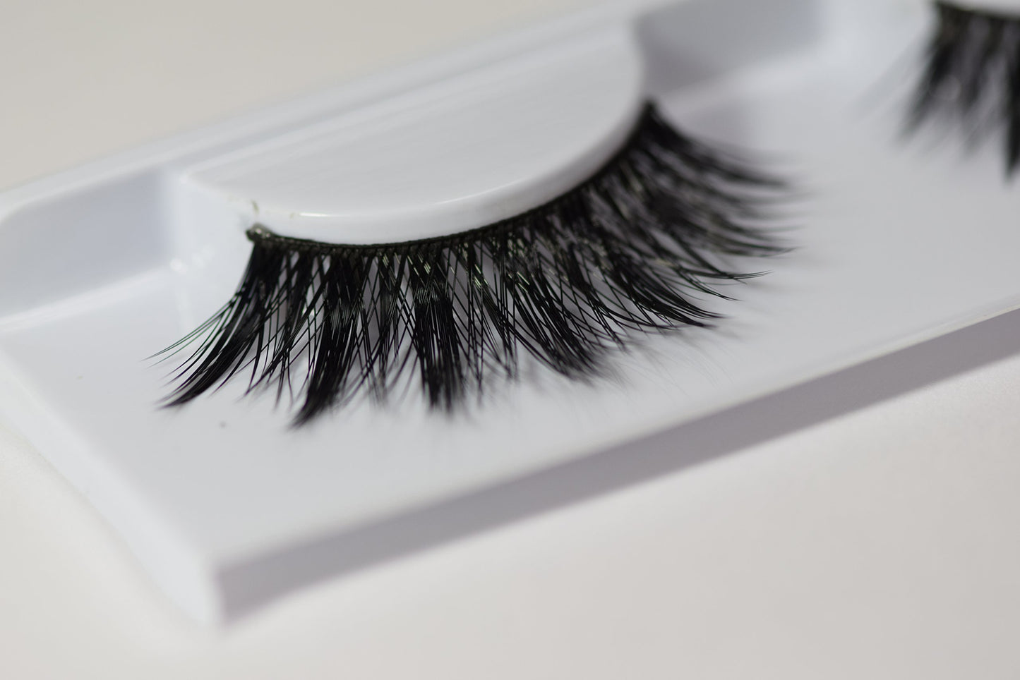 "4 Pairs" Miss Lash M157