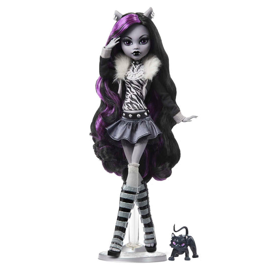 Monster High Reel Drama Doll, Clawdeen Wolf in Black and White, Collectible Reproduction with Doll-Size and Life-Size Posters, Horror Flick Theme