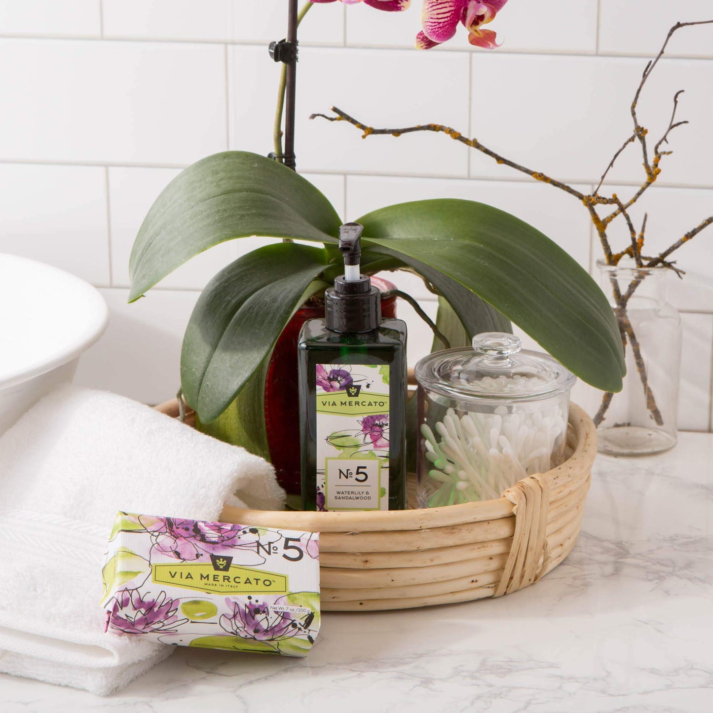 Via Mercato Liquid Soap, Shea Butter Enriched (12 oz), No. 5 - Waterlily & Sandalwood