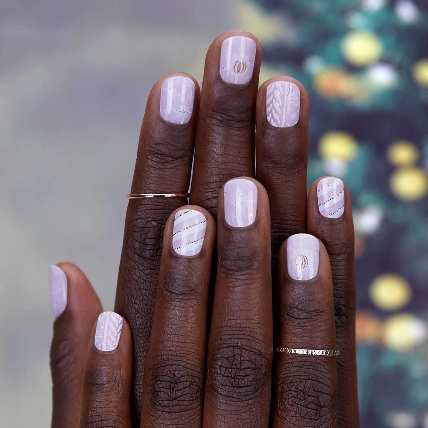 Dashing Diva Gloss Holiday Nail Strips - Ornamental Dream | UV Free, Chip Resistant, Long Lasting Gel Nail Stickers | Contains 32 Nail Wraps, 1 Prep Beauty & Personal Care Dashing Diva