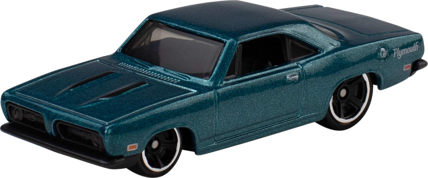 Hot Wheels Fast & Furious Toy Cars, Set of 5 1:64 Scale Die-Cast Vehicles Inspired by & Seen in The Fast Movies