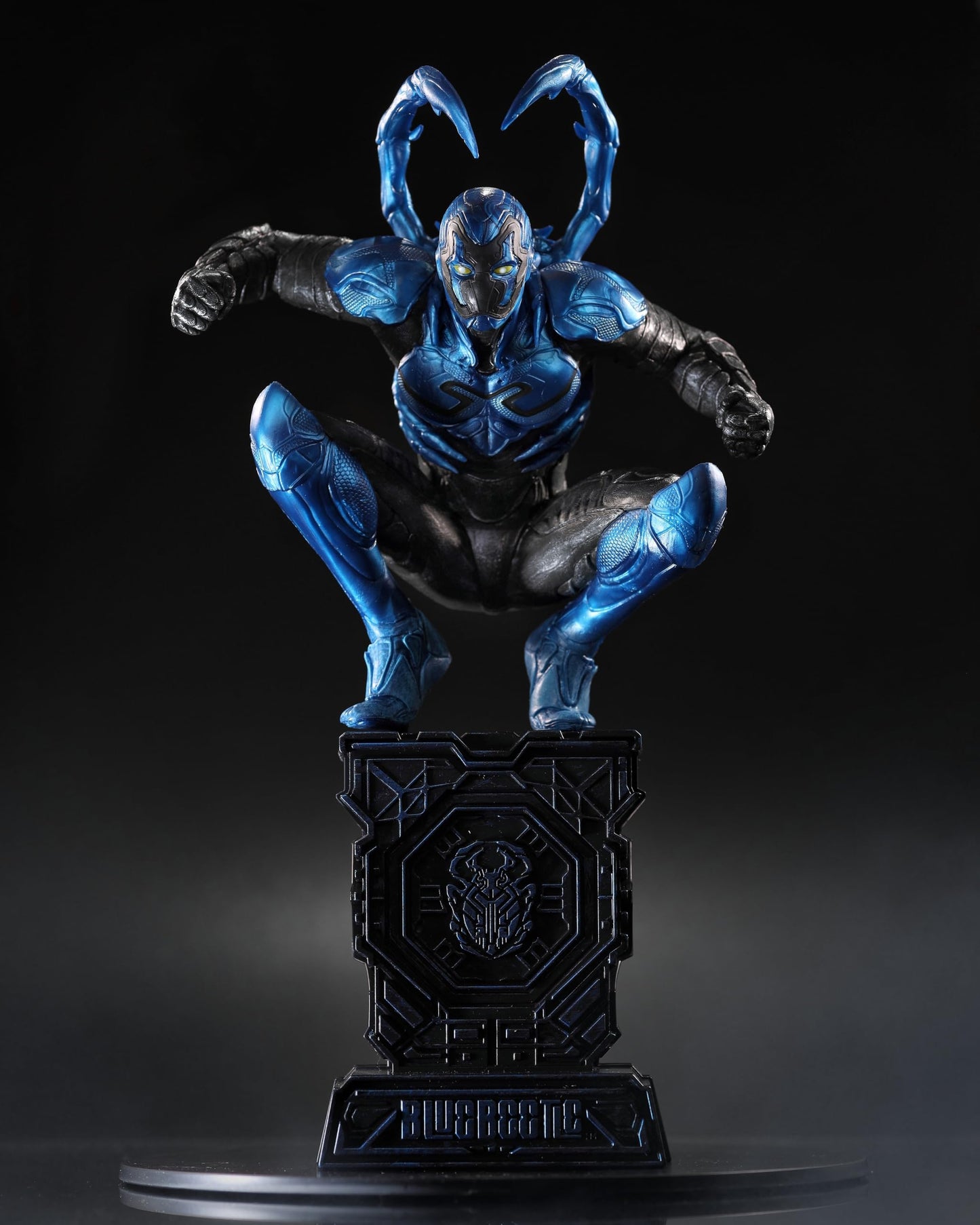 McFarlane Toys - DC Multiverse Blue Beetle (Blue Beetle Movie) 12in Statue