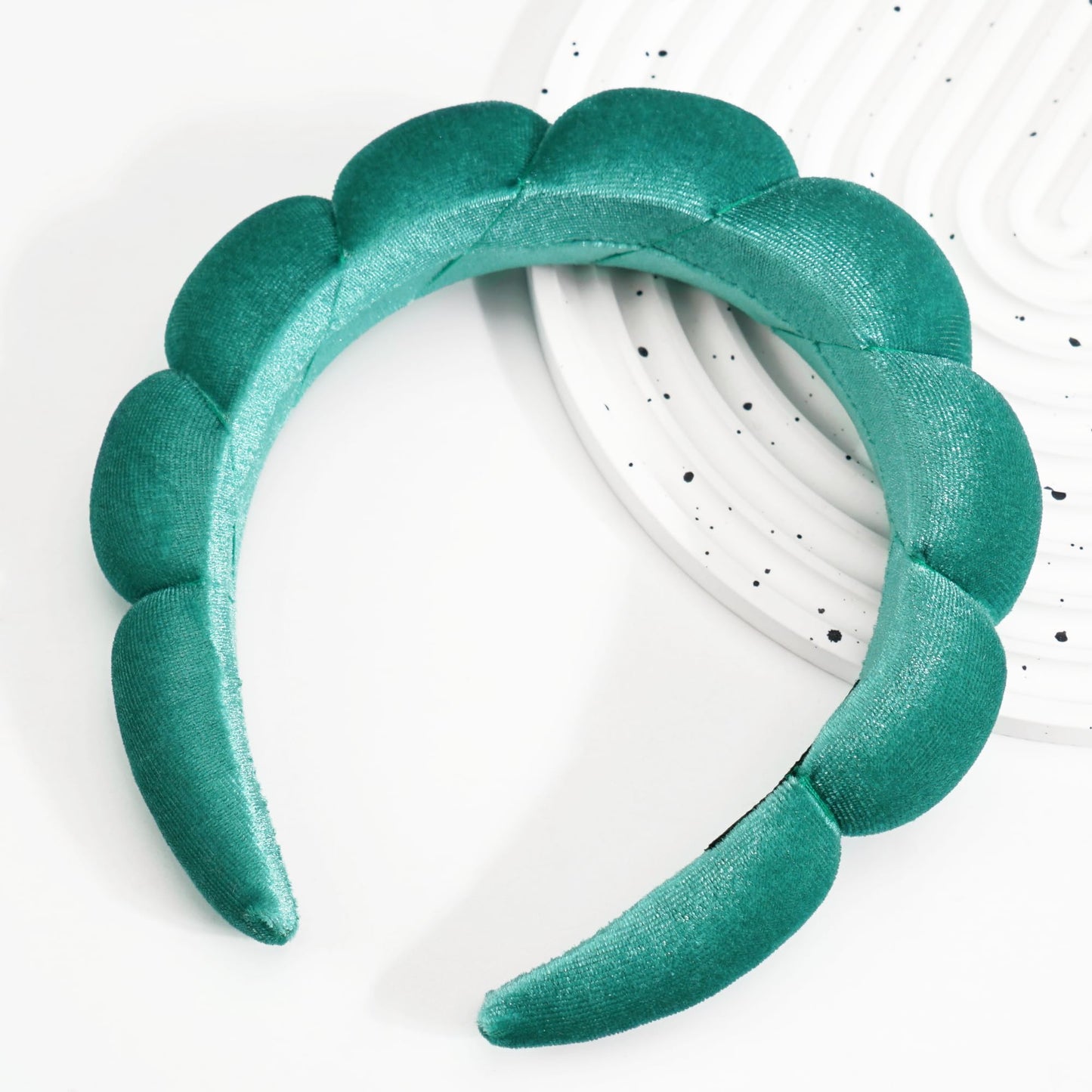 Ayesha Soft Velvet Headband for Women and Girls, Wrap Hairband for Washing Face, Shower, Makeup, Skincare, 1 Count (Pack of 1), Green Beauty and Personal Care Ayesha