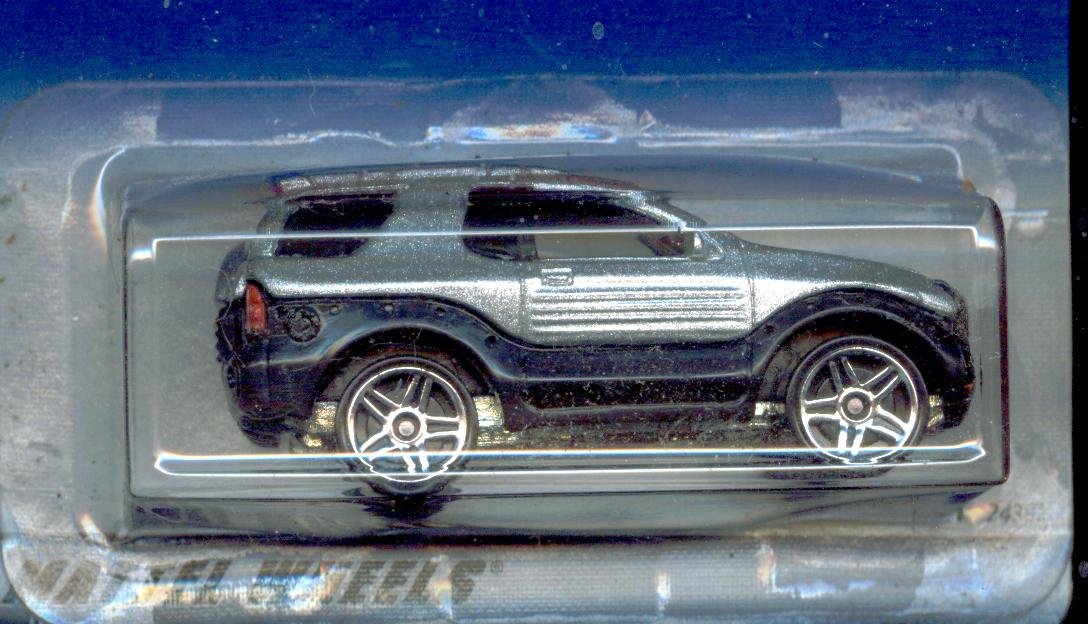 Mattel Hot Wheels 2000 First Edition : 1999 ISUZU VehiCROSS: Blk./Silver 1:64 Scale Die Cast Car #16 OF 36-#076