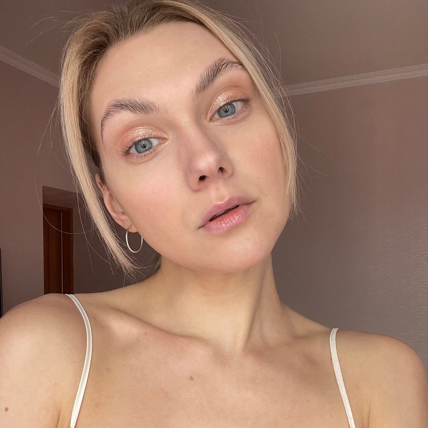 PHASE ZERO Metal Foil Eyeshadow - Shade 'Star Girl' - 2g / 0.07 Oz. - Easy-to-Apply, Highly Pigmented, Long-Lasting Wear for Bold Eye Makeup